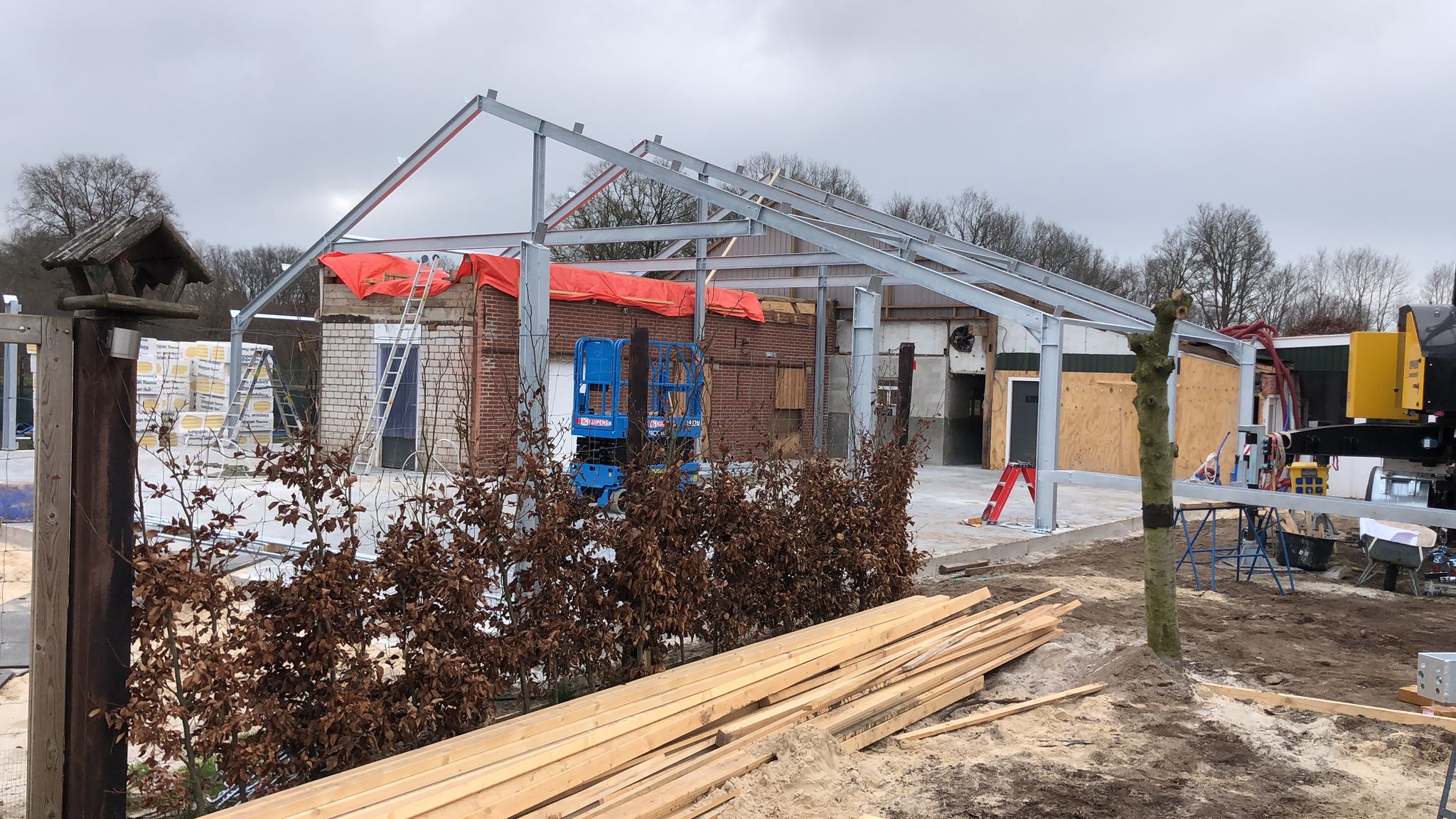 Restauratie hondenverblijf Weerselo foto